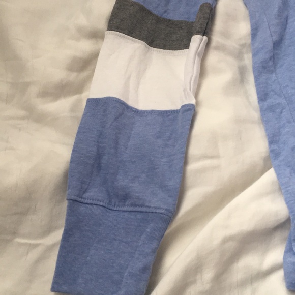 SO Light Weight Hoodie - Picture 4 of 5